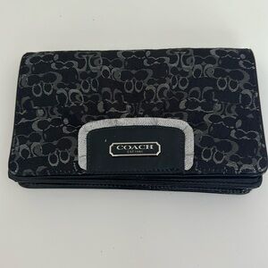 Vintage Coach Wallet!